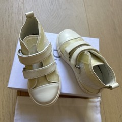 100 % Authentic DIOR Shoes for kids UNISEX. Size EU 23 / US 7 White / Multicolor