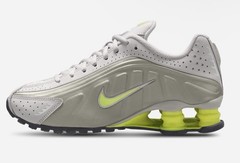 Nike Shox R4 (GS) – College Gray/Volt-Vast Gray – Size 5Y