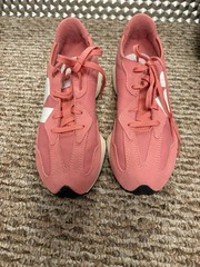 New Balance 327 Pink