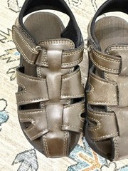 Sandals For A Boy Size 11