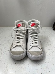Nike High Top Blazer Sneakers Mid ’77 DO6487-100 Size 6.5 Youth