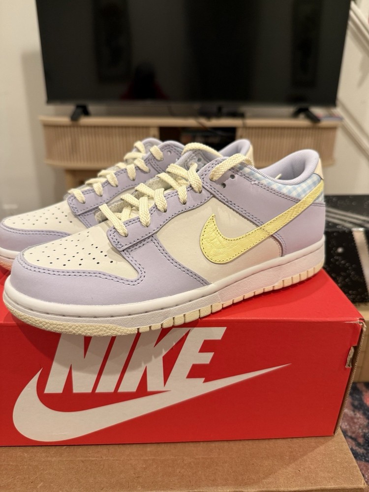 Nike Dunk Low SE BG Size 5 Oxygen Purple/Citron Tint Size 5.5Y New In Box