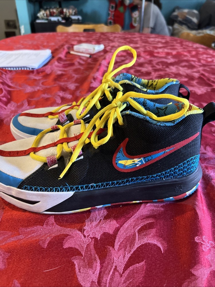 Size 6.5Y – Nike Kyrie Flytrap 6 SE Mid Black Multicolor Basketball Shoe EUC
