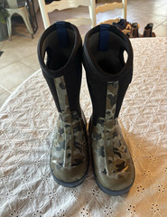 Bogs Unisex Kids US 13 Waterproof Pull-On Mid-Calf Camo Rain Boots Gray