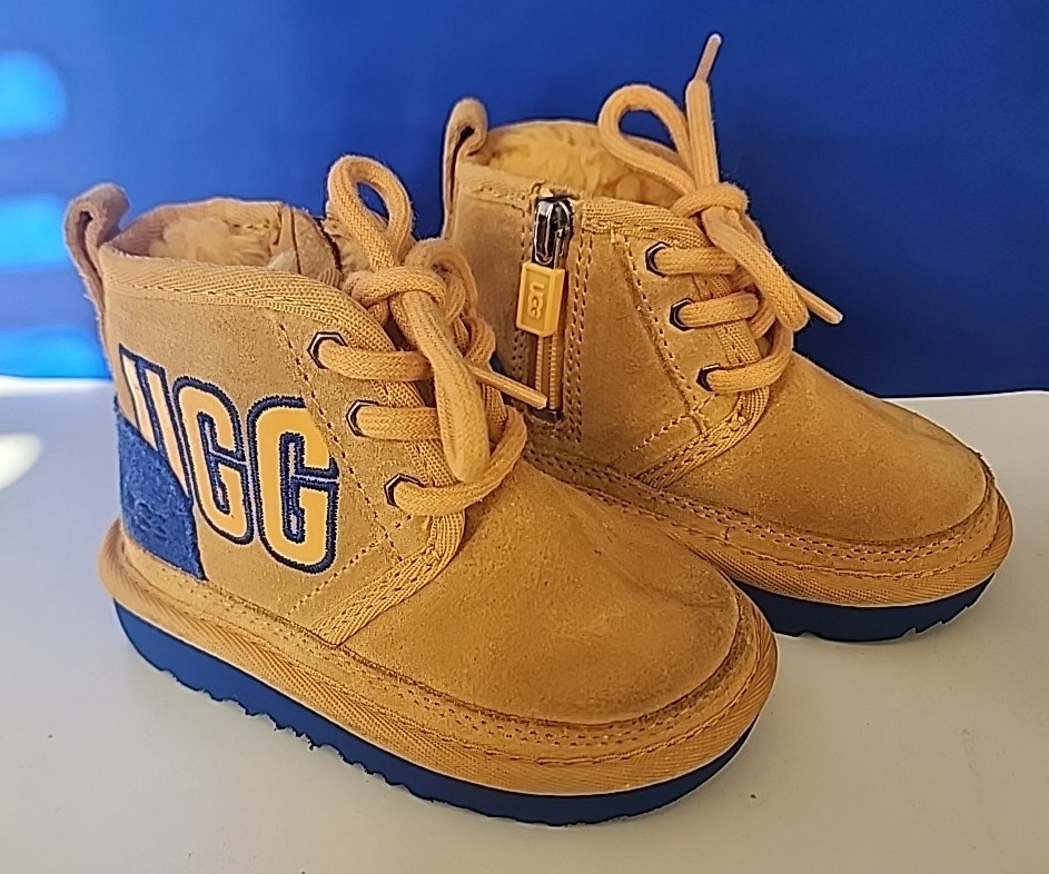 UGG TODDLER NEUMEL II CANARY CHUKKA BOOTS SZ 6 US – USED