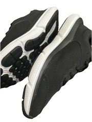 Under Armour Charged Assert Running Shoes size 6.5Y/Women’s 7.5/8, Black +Silver