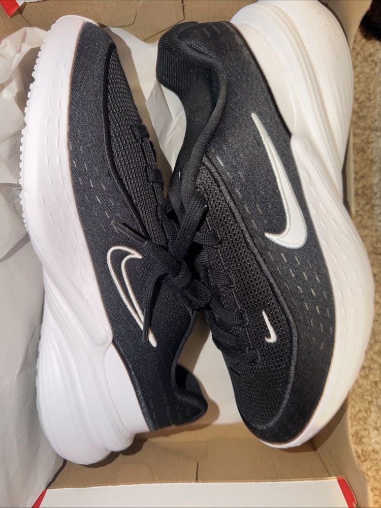 7 Y Nike Uplift Sc (GS)