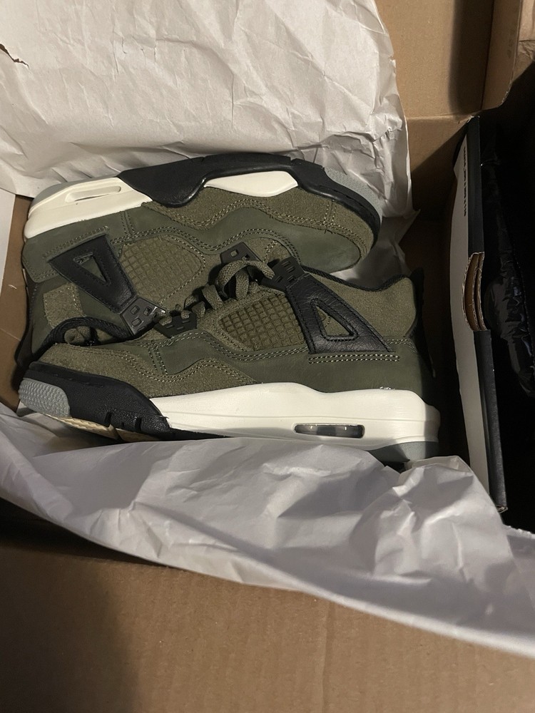 Jordan 4 Retro SE Craft Medium Olive (GS) Size 3.5Y Brand NEW 🔥