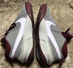 Nike Team Hustle D 10 GS Sneakers Grey Beetroot CW6735-007 Youth Sz 5Y Women 6.5