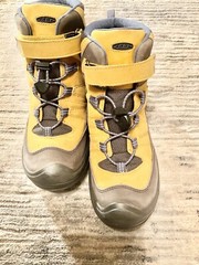 Keen Pagosa Mid Waterproof Brown/Yellow Hiking Boots Youth Size 6 Lace Up Shoes