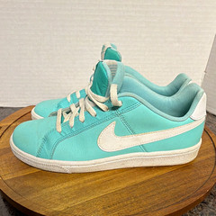 Nike Court Royale Kids Low Top Leather Sneakers Turquoise/White Lace Up 5.5Y