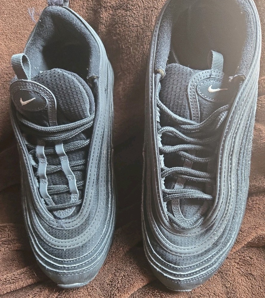 Nike Air Max 97 Triple Black GS 7Y 921522-001 Pre-Owned