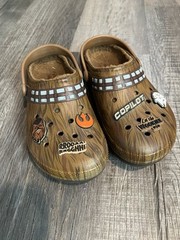 Crocs Kids Clogs Sz 6 Brown Star Wars Chewbacca Classic Sherpa Youth Shoes