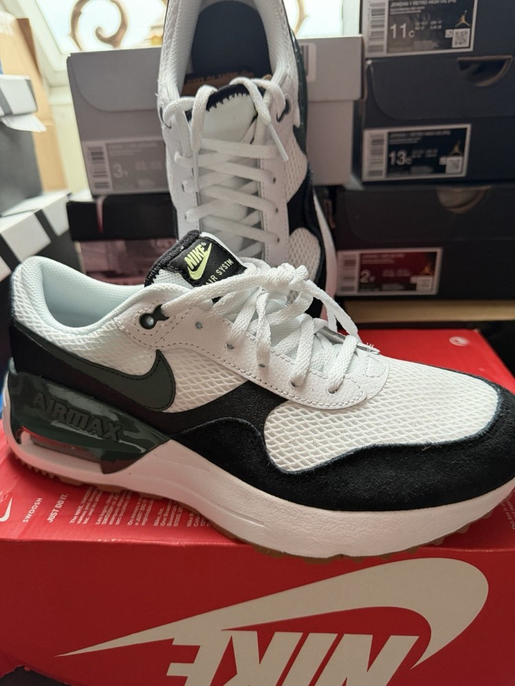 Nike Air Max SYSTM