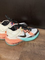 Nike Space Jam x LeBron 18 Low GS Lola Bunny Sneakers Youth Size 5.5