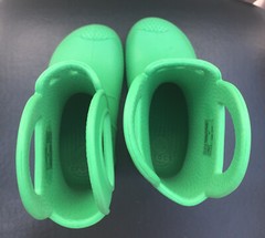 Crocs Handle It Classic Green Rubber Rain Boots 12803 Youth Size J 2 Juniors