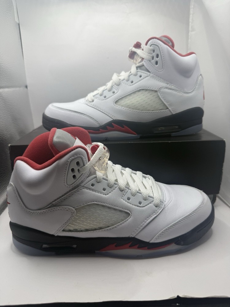 Air Jordan 5 Retro Fire Red Silver Tongue 440888-102 Size 5.5Y With Box VNDS