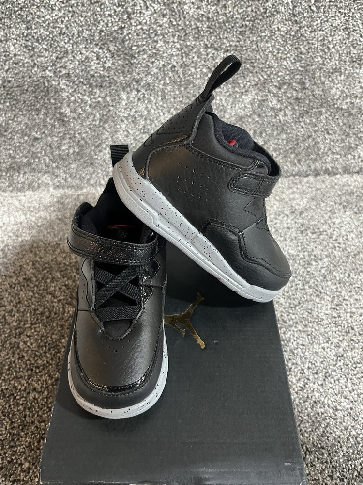 Nike Jordan Courtside 23 6C KIDS Black Gym Red-Particle Grey Brand New