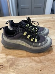 NIKE AIR MAX AH5223-012 Gray Neon Green Sneakers Size 3Y / 35 Excellent Z