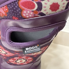 Bogs Waterproof Boots Youth Size 5 Purple Winter Snow Rain Rubber Gently Used
