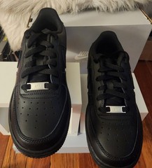 Nike Air Force 1 LE Low Triple Black Big Kids FV5951-001 Size 5 NIB
