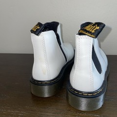 NEW DEFECT Dr. Martens 2976 J Boot White Girls Size 4 Mens / 5 Ladies
