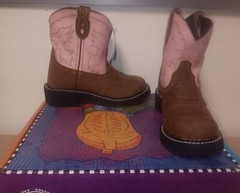 Justin Boots 9901Y Bay Apache Leather Foot with Perfed Saddle and Round Toe
