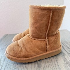 UGG Australia Kids Classic Short Suede Boots Chestnut Brown 5251T Size 12