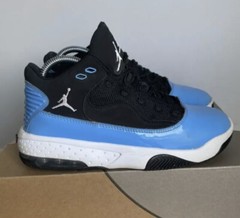 🔥Nike Air Jordan Max Aura 2 (GS) Black University Blue CN8094 041 – 6 Y- 7.5 W