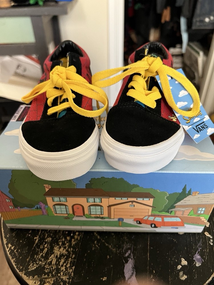 The Simpsons Shoes ft the character “El Barto” & Bart Simpson in kids size 11.5