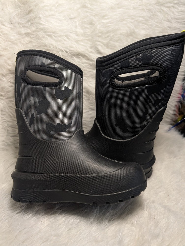 BOGS Neo Classic Melange Boots Youth Size 13 Black Waterproof Insulated Pull On