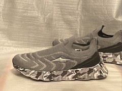 New!! Avia Slip On Youth Boys Size 5 Gray Camo Sneaker Casual Shoes Memory Foam