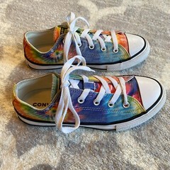 Converse Chuck Taylor All Star OX Low Top Shoes Unisex Size 2 Tie Dye Rainbow