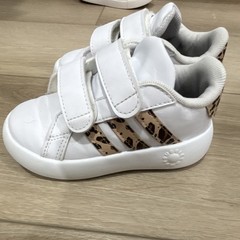 adidas Neo Kids White Hook & Loop Leopard Stripe US 7.5 EU 24
