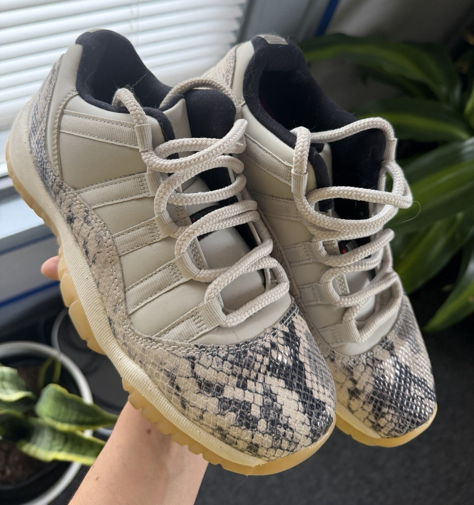 Jordan Air Jordan 11 Retro Low Snake Bone Beige/Black Kids 6.5Y CD6847-002
