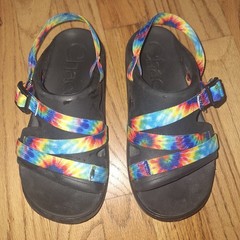 Chaco Tie Dye Unisex-Child Chillos Sport Sandal Size 4 Rainbow Colorful Black