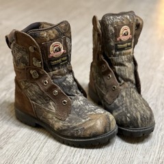 BRAHMA HUNTER CAMO HUNTING BOOTS WATERPROOF Size 5.5 Big Kid