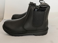 Never worn – Size 4 Dr. Martens Kid’s Collection Chelsea Boots