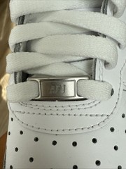 Size 6 (GS) – Nike Air Force 1 LE Mid Triple White