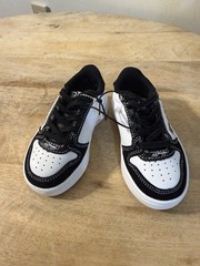 Ed Hardy White Black Graphic Sneaker Unisex Kids Lace Up Size 5