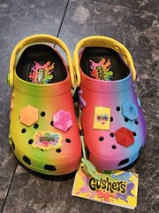 Crocs Gushers Limited Classic Clog J3 Kids Sz 3 Rare Nwt Charms Colorful Bold