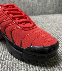 Nike Air Max Plus TN University Red Black Youth 7 Womens 8.5 Tuned Air