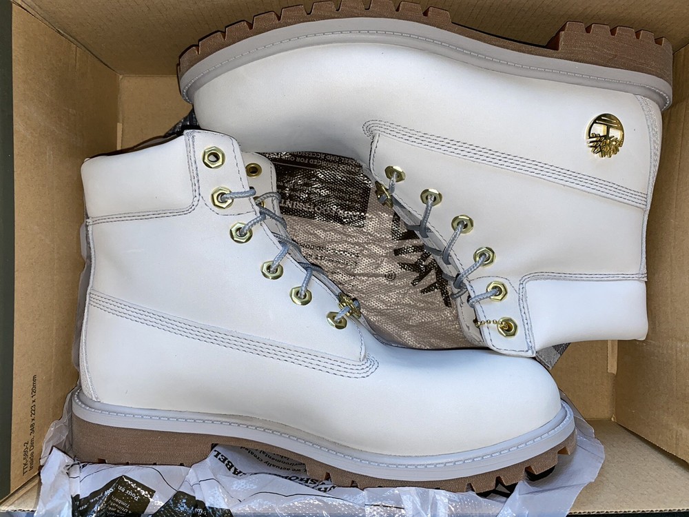 Timberland Premium 6 in Waterproof Boot Light Grey Nubuck Sz 6.5 Junior