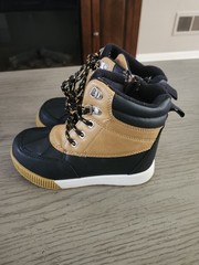 Kids Waterproof Winter Boots in Black and Tan