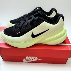 Nike Uplift SC (GS) Unisex Kids 4Y Black/Volt Mesh Low Top Sneakers