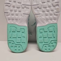 Nike Air Max Invigor Igloo Emerald Rise-White AH5263-300 2Y Youth New W/Defects