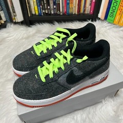 NIKE AIR FORCE 1 KIDS LV8 BLACK / GHOST GREEN DZ5287