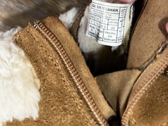 UGG Kids Shearling Winter Hiker Boots Lug Sole Side Zip Brown Size 1