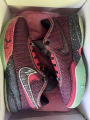 Nike Lebron XX (20) „Night Maroon“ basketball shoes size 7Y.