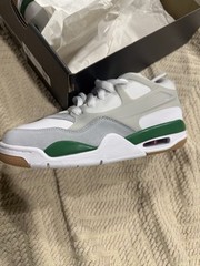 Nike Air Jordan 4 RM Pine Green Sneakers. Size 6Y/7.5W NIB.
